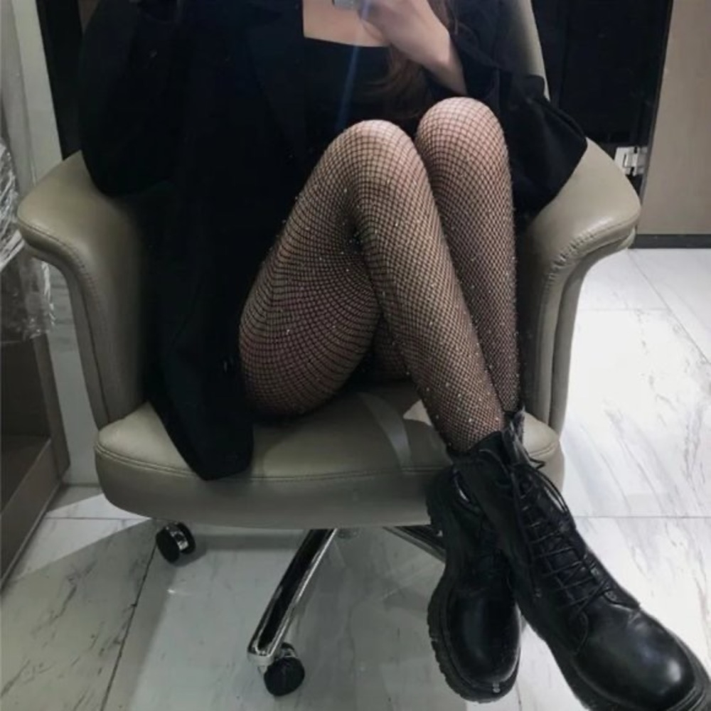 ZARA Bloggers Fav Rhinestone Fishnet Tights - Picture 5 of 14